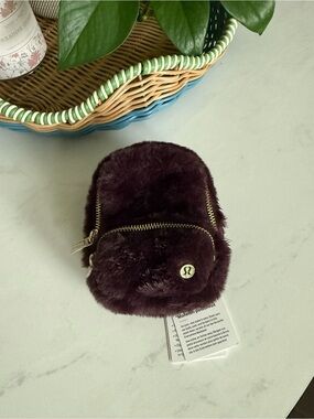 NWT Lululemon Everywhere Nano Backpack Plush Black Plum Gold